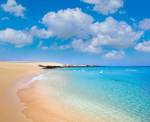 Visitas las playas de las Canarias en catamarán