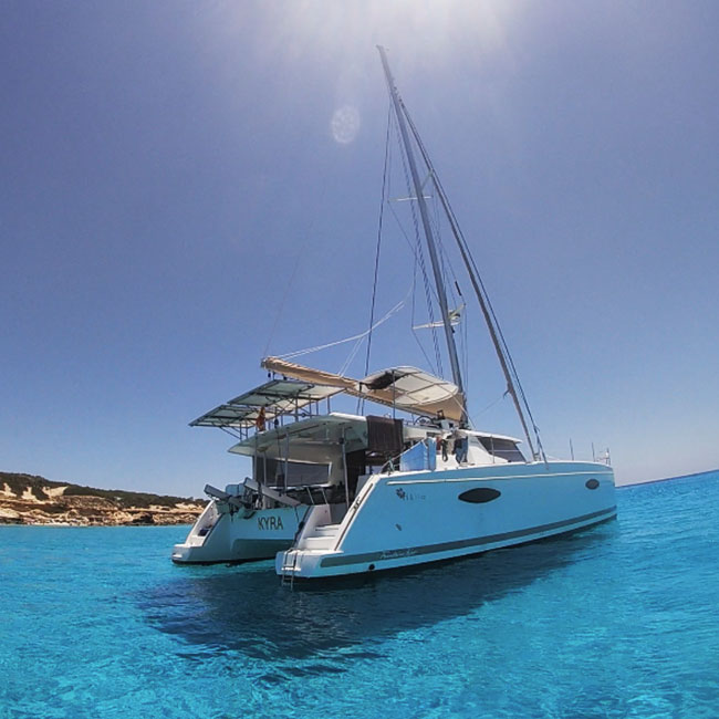 Catamaran en Ibiza, GG Corsairs Charter